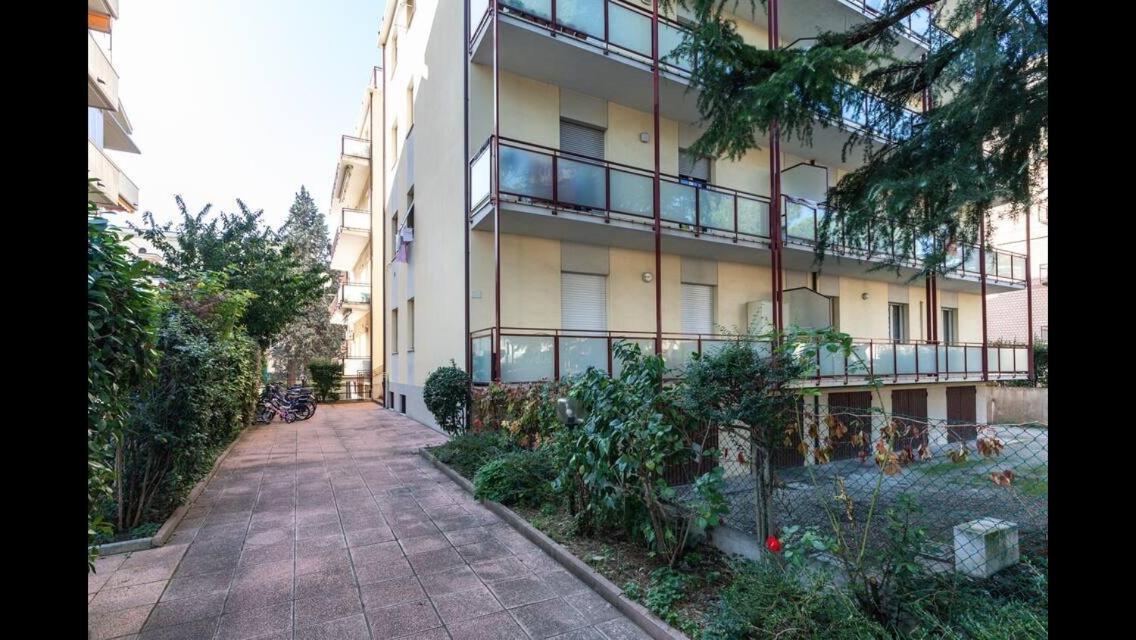 A Due Passi Dal Centro Apartment ฟอร์ลี ภายนอก รูปภาพ